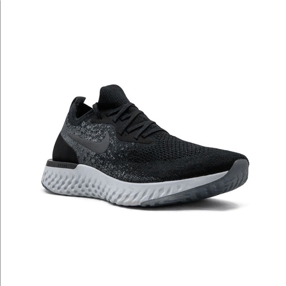 Nike Epic React Flyknit Women’s - Picture 1 of 9
